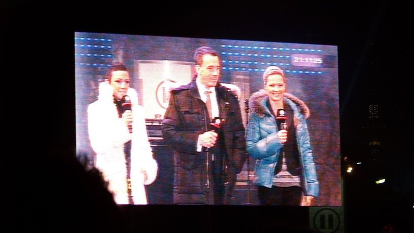 Die Moderatoren... das Beste was RTL 2 organisieren konnte..^^