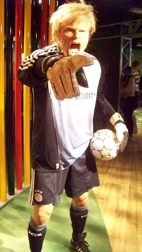 "Wenn Sie an diesem Finger ziehen, ertönt ein lauter Knall..."